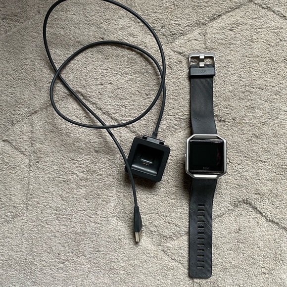 FitBit Blaze and Accessories - Picture 2 of 5